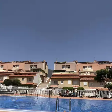 Hdfm Collection - Oasis Apartment